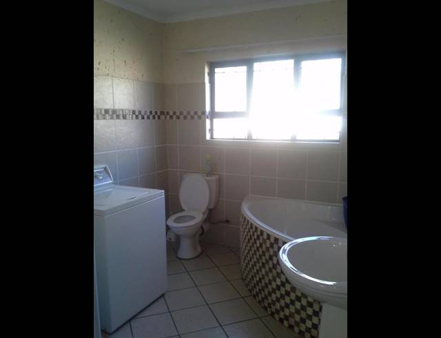 3 BEDROOM PROPERTY TO RENT IN BETHALRAND